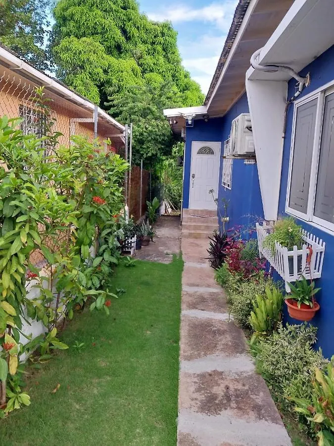 GranAnn's Place Kingston 0*,